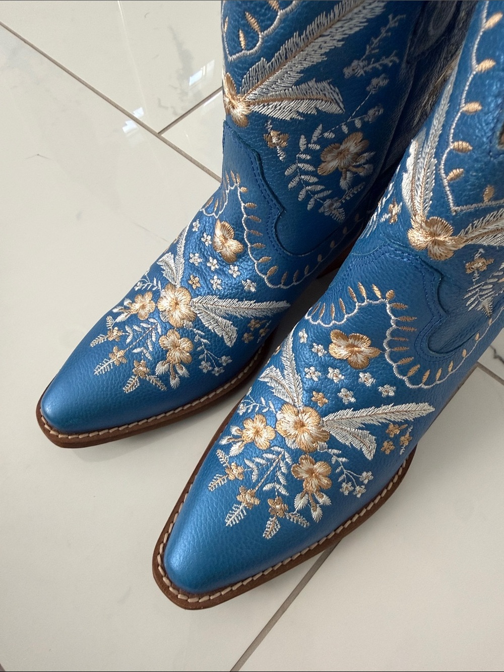 dingo Primrose Embroidered Boots - Picture 5 of 6